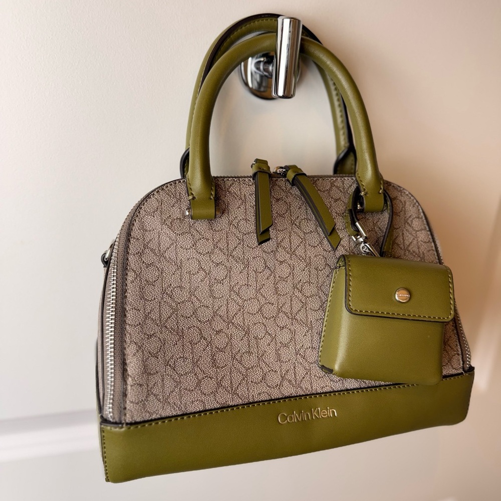 RARE Calvin Klein Logo Satchel with Removable Pouch,‎ Green